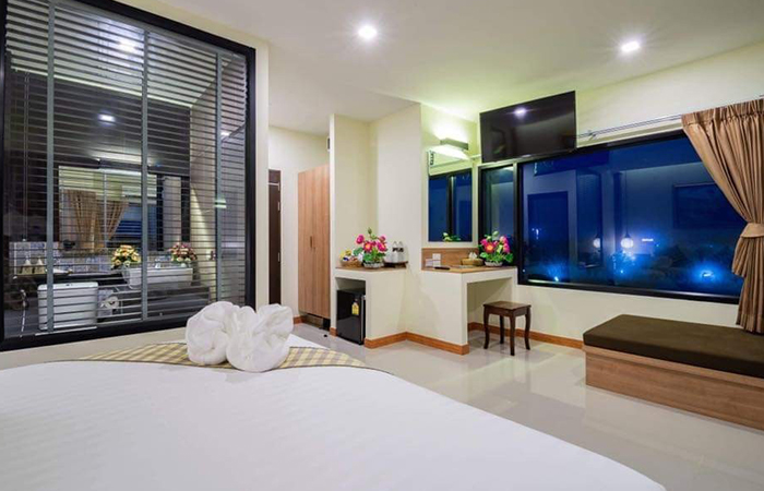 โรงแรมปุระนคร